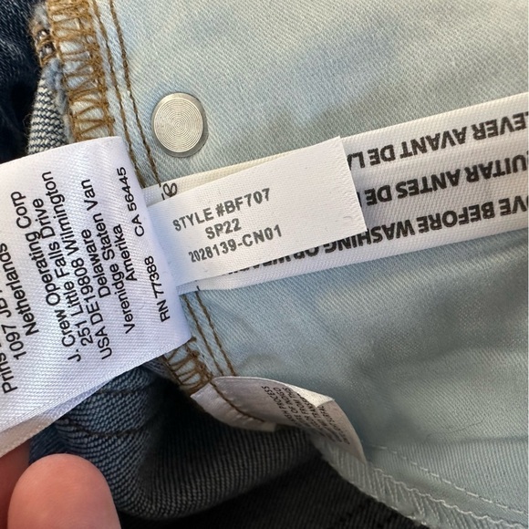 J.Crew Demi Boot Kick Crop Jeans Light Wash Button Fly Womens Sz 26 Raw Hem - Picture 7 of 8